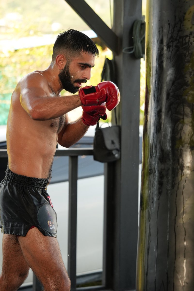 Fighter Training at De Gym Muay Thai